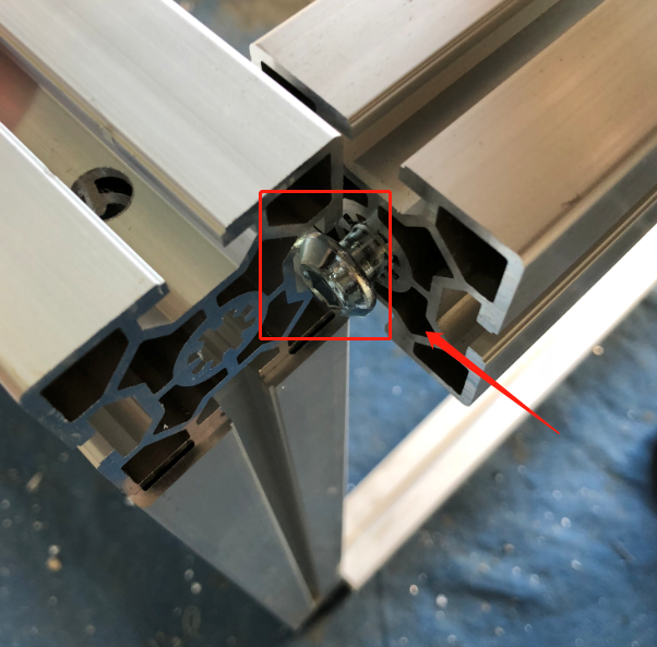 放入槽內 放入槽內