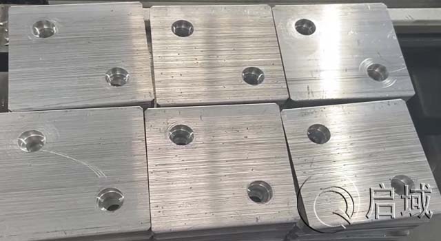 鋁型材端麵連接板